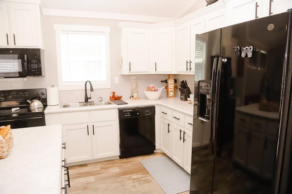 Pottsboro The Little Getaway-Sleeps 4, Firepit, Pet Friendlyヴィラ エクステリア 写真