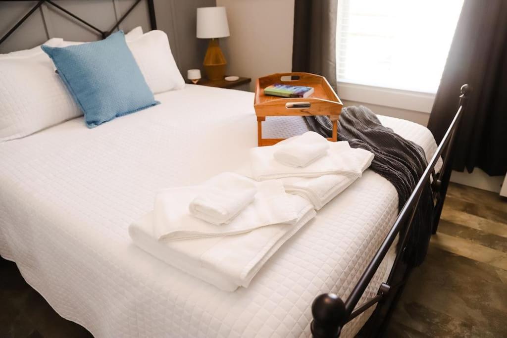 Pottsboro The Little Getaway-Sleeps 4, Firepit, Pet Friendlyヴィラ エクステリア 写真