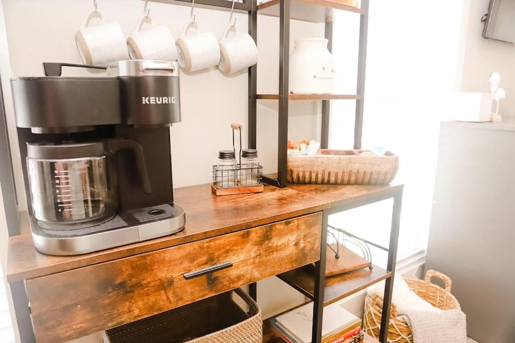 Pottsboro The Little Getaway-Sleeps 4, Firepit, Pet Friendlyヴィラ エクステリア 写真